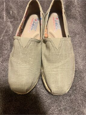 Skechers BOBS Light Beige Canvas Slip-On Flats